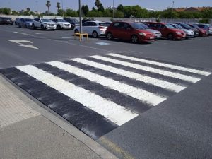 Mejorar la seguridad haciendo los pasos de cebra más visibles / Universidad de Huelva